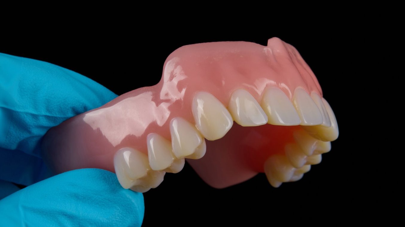 Full dentures